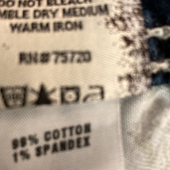 BKE Women's Blue Jeans with Embellished Pockets - Picture 9 of 9